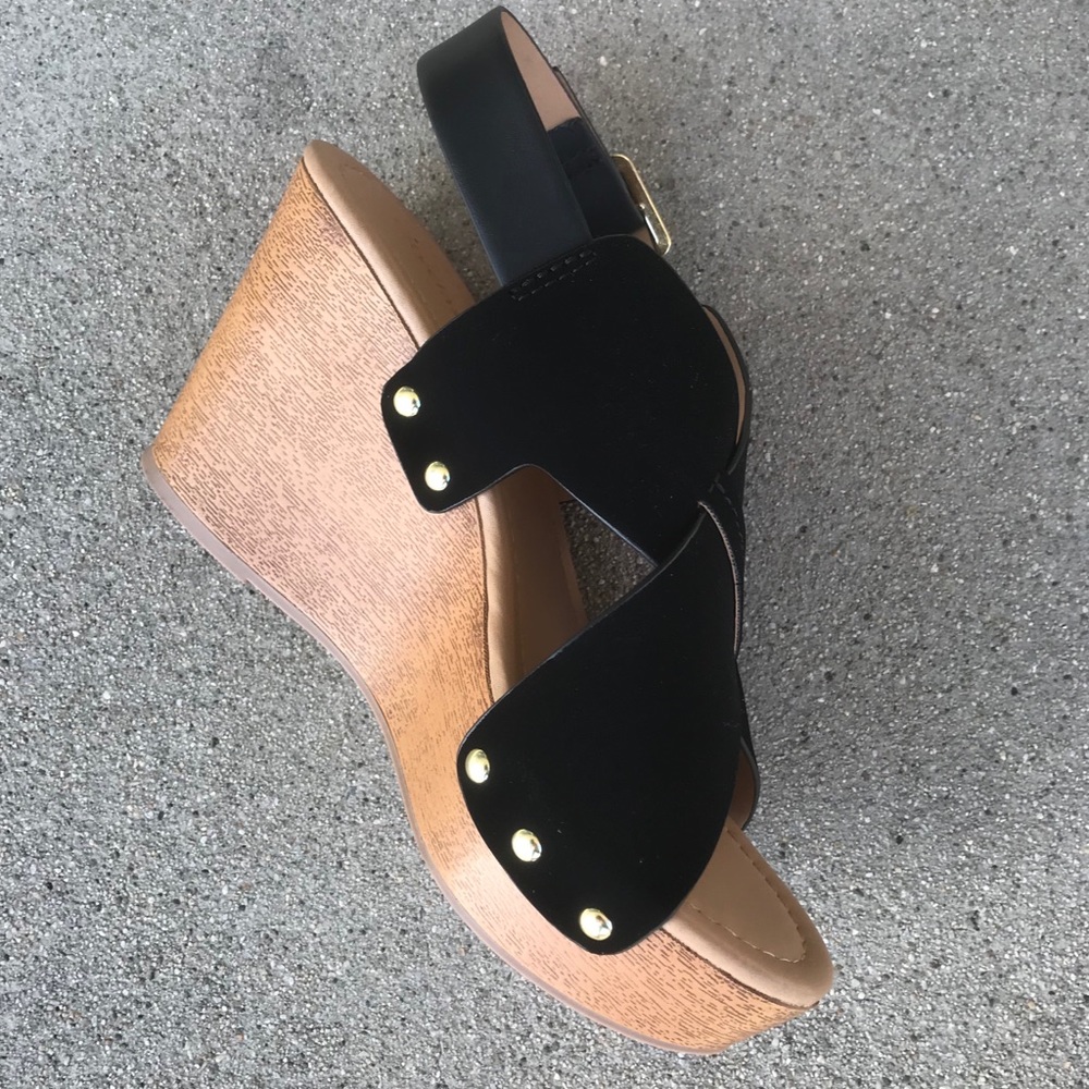 Last 1! City C Lightweight Black Ankle Strap Wedge - Picture 3 of 3